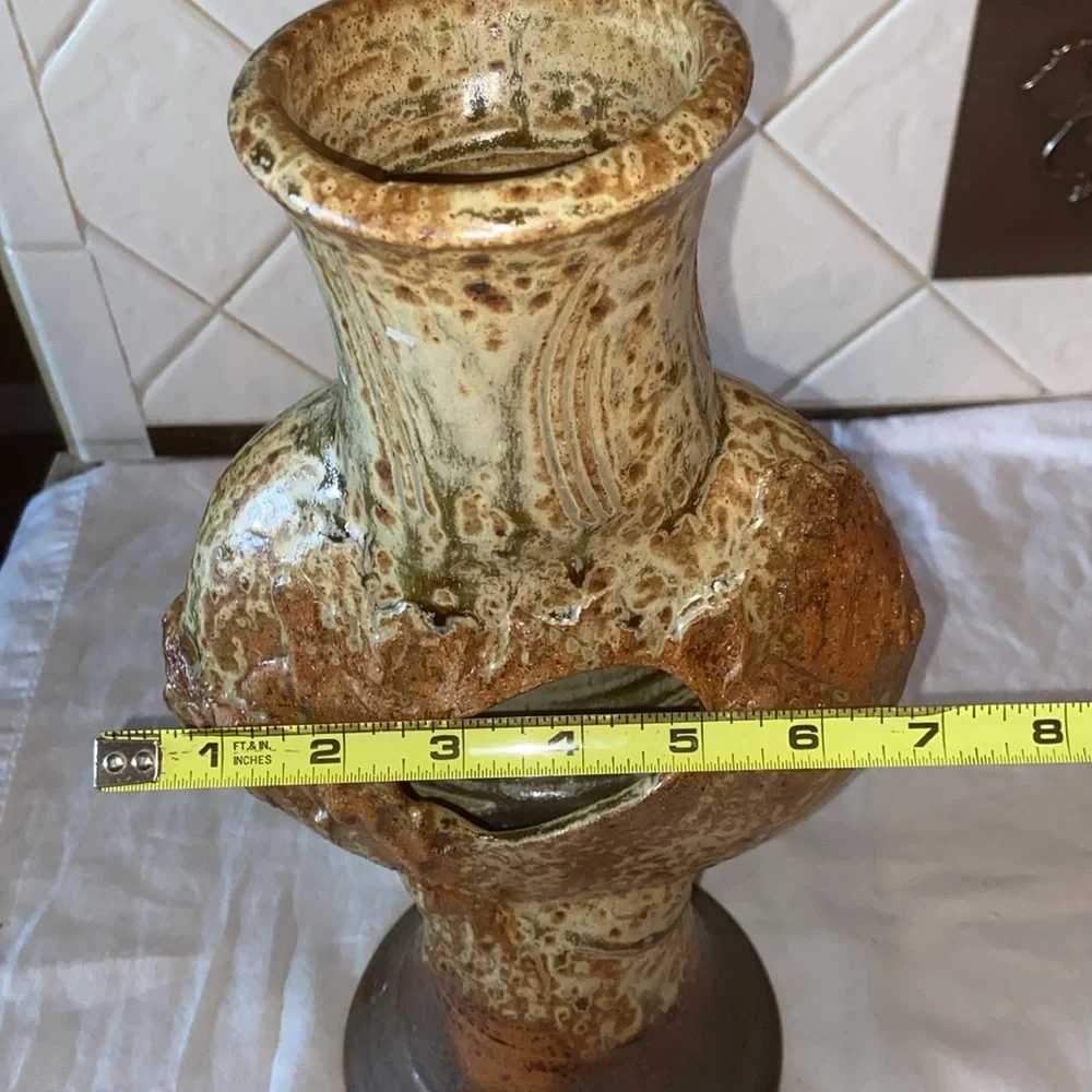 Vintage | Ikebana Brutalist Style Pottery Vase - Picture 10 of 10